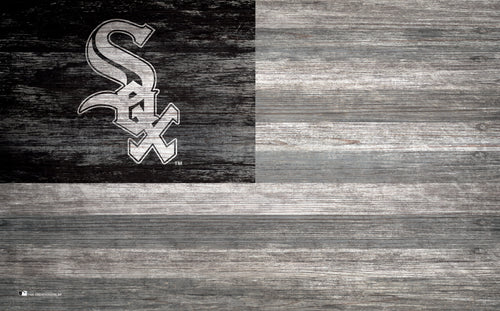 Fan Creations Home Decor Chicago White Sox   Distressed Flag 11x19