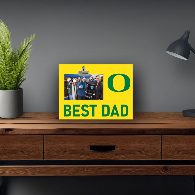 Load image into Gallery viewer, Fan Creations Best Dad NCAA University of Oregon Clip Frame
