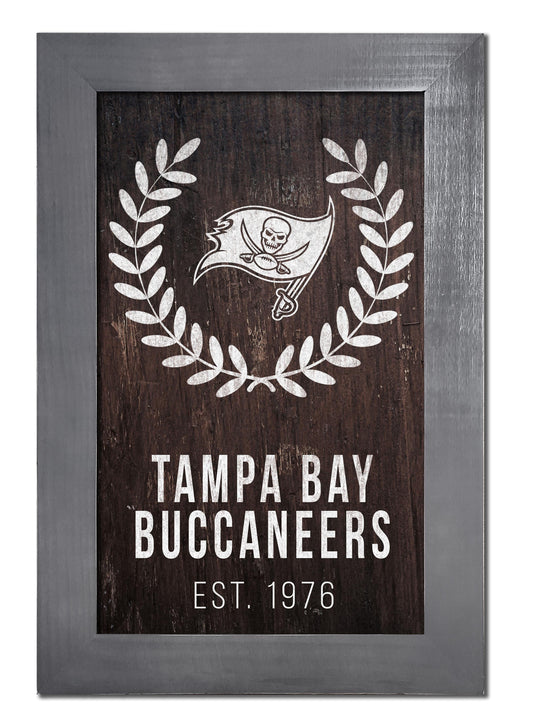 Fan Creations Home Decor Tampa Bay Buccaneers   Laurel Wreath 11x19