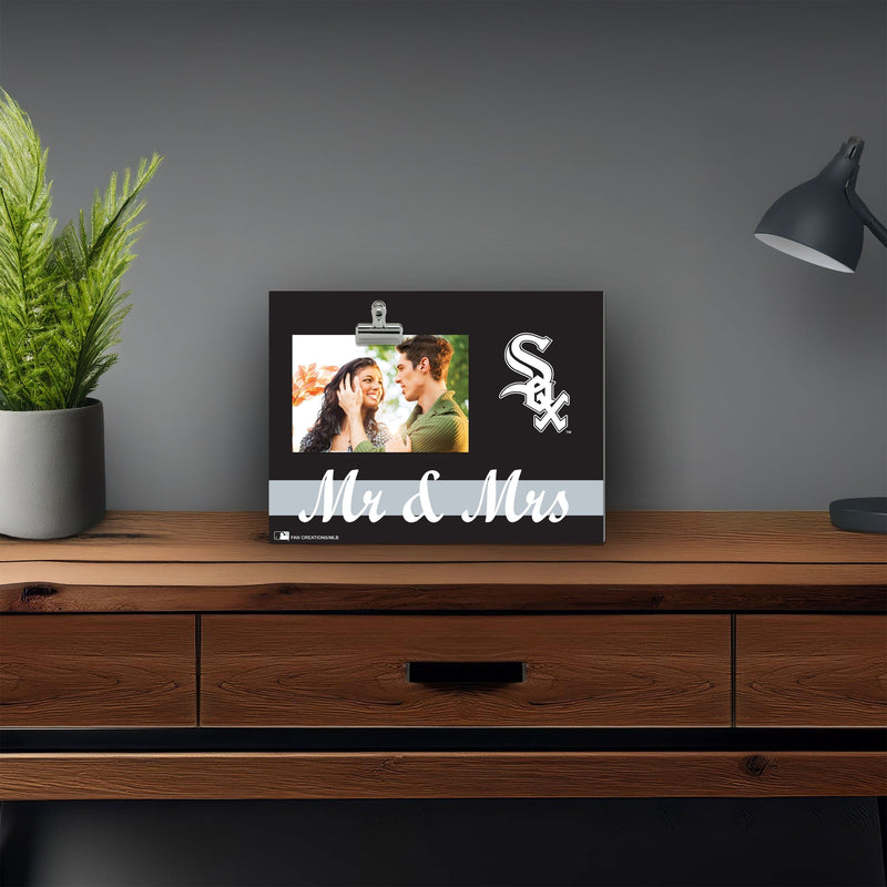 Load image into Gallery viewer, Fan Creations Brightline Mr. and Mrs. MLB Chicago White Sox Clip Frame
