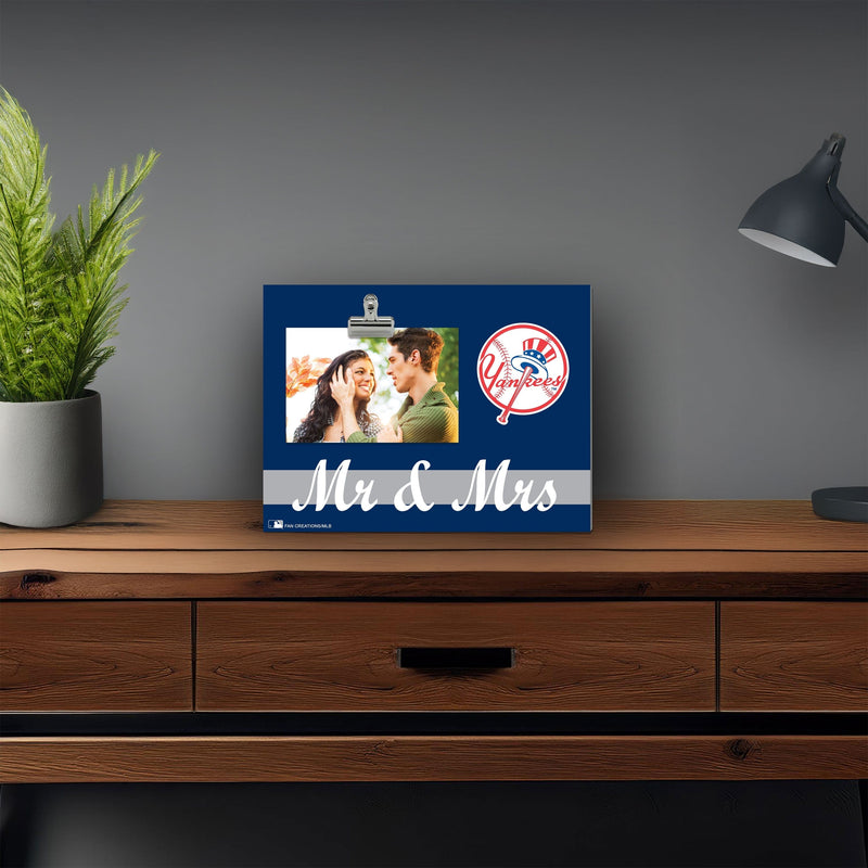 Load image into Gallery viewer, Fan Creations Brightline Mr. and Mrs. MLB New York Yankees Clip Frame
