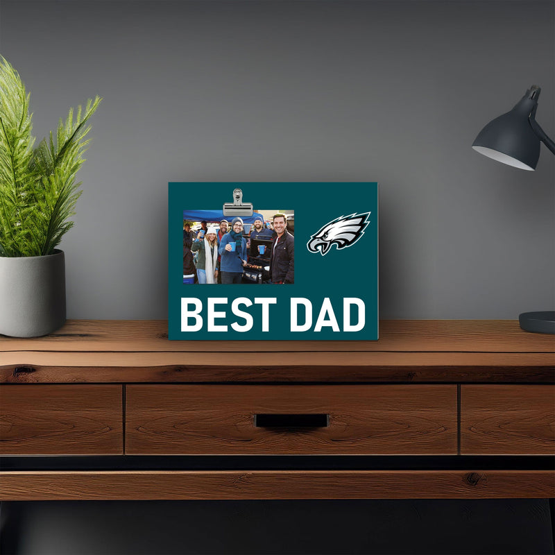 Load image into Gallery viewer, Fan Creations Best Dad NFL Philadelphia Eagles Clip Frame
