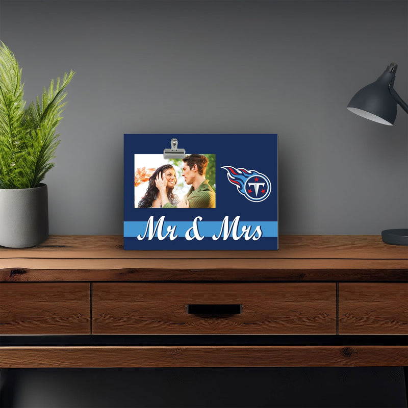 Load image into Gallery viewer, Fan Creations Brightline Mr. and Mrs. NFL Tennessee Titans Clip Frame
