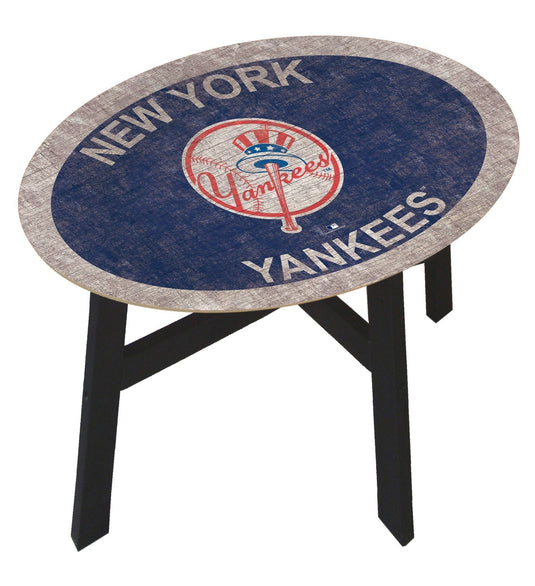 Fan Creations Home Decor New York Yankees  Distressed Side Table With Team Colors