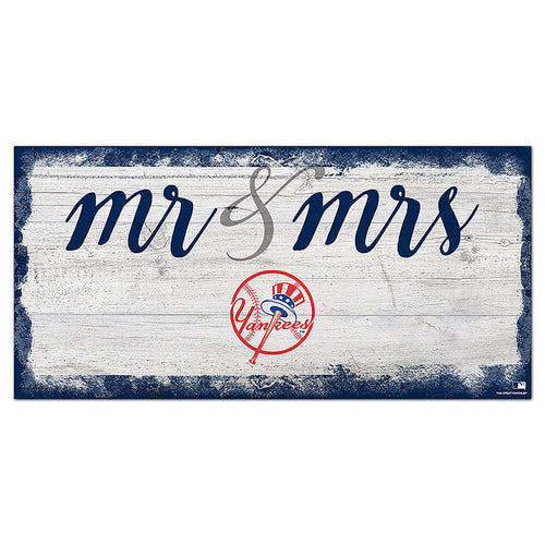 Fan Creations 6x12 Horizontal New York Yankees Script Mr & Mrs 6x12 Sign